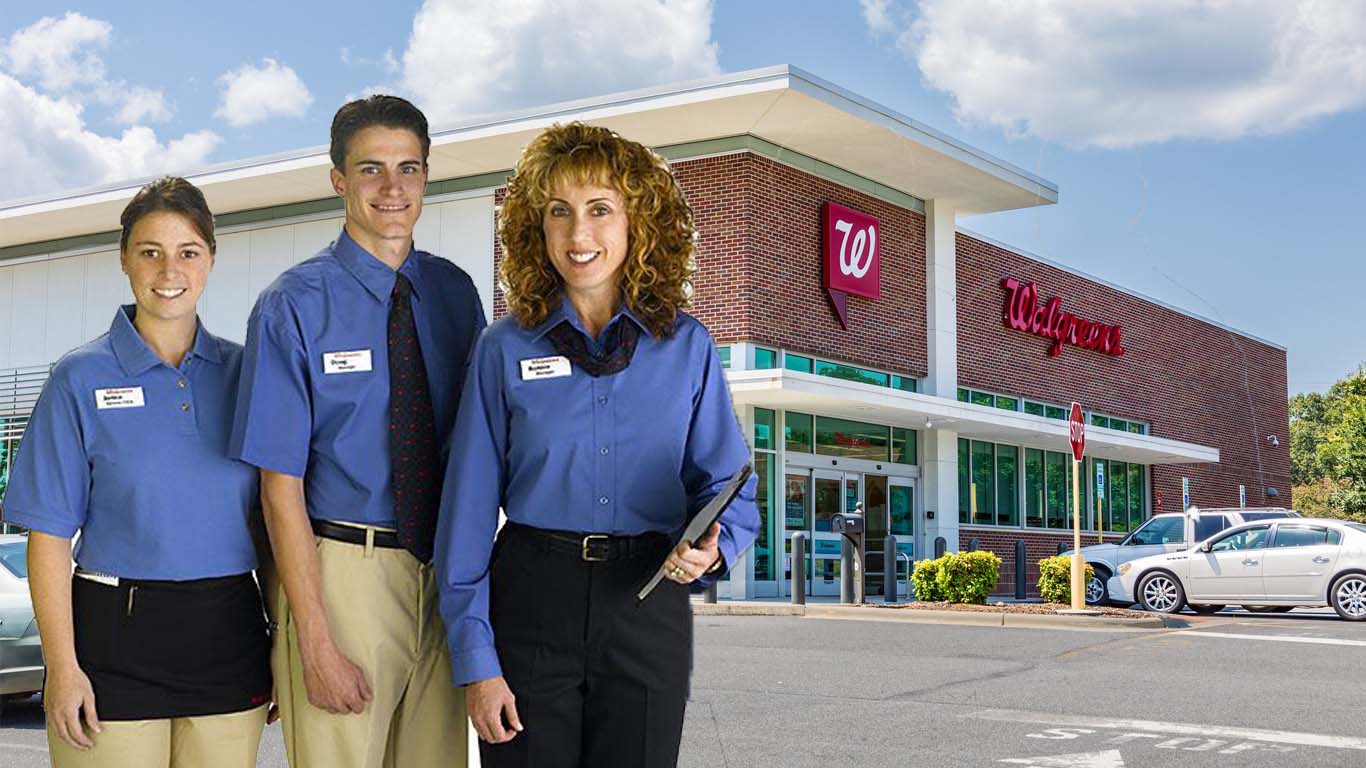 Jobs Paying 25 An Hour, New Walgreens Uniforms 2023 In UAE ( Customer Service Associate )